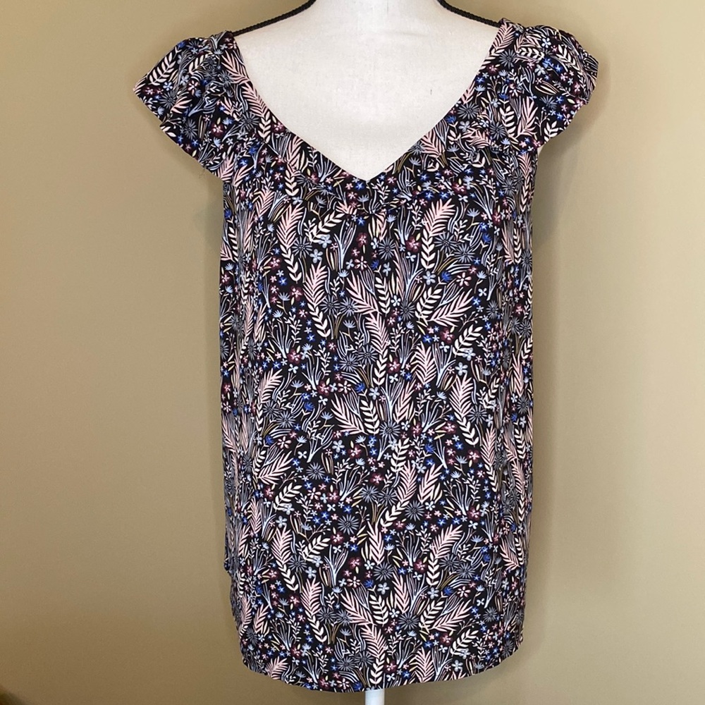 LOFT Sleeveless Blouse